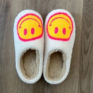 Natural Life, Smiley slippers, great condition